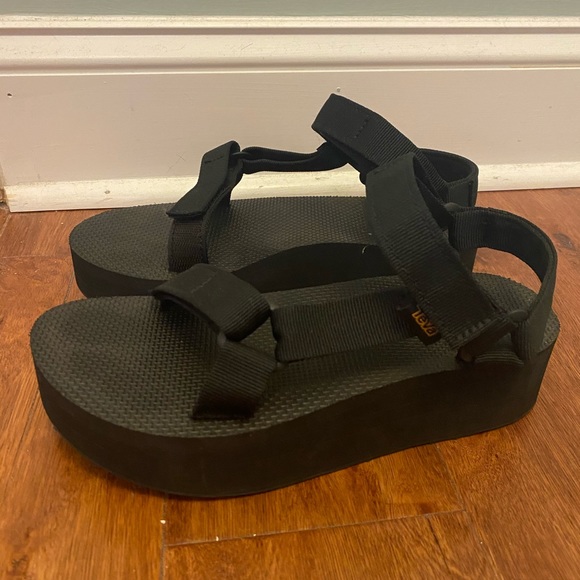 Teva Shoes - Teva Platform Sandals